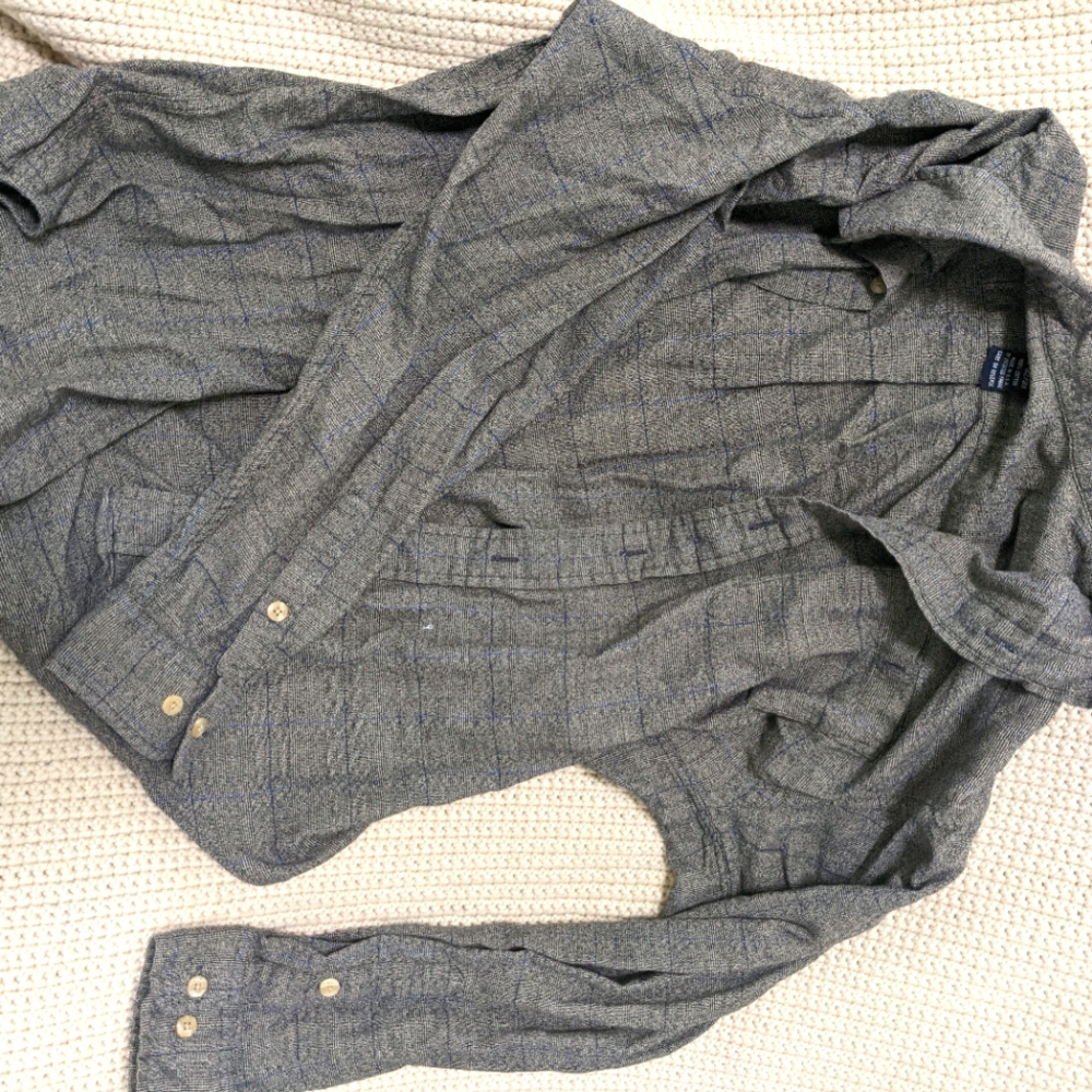 Long sleeve Thin button up shirt grey/ blue